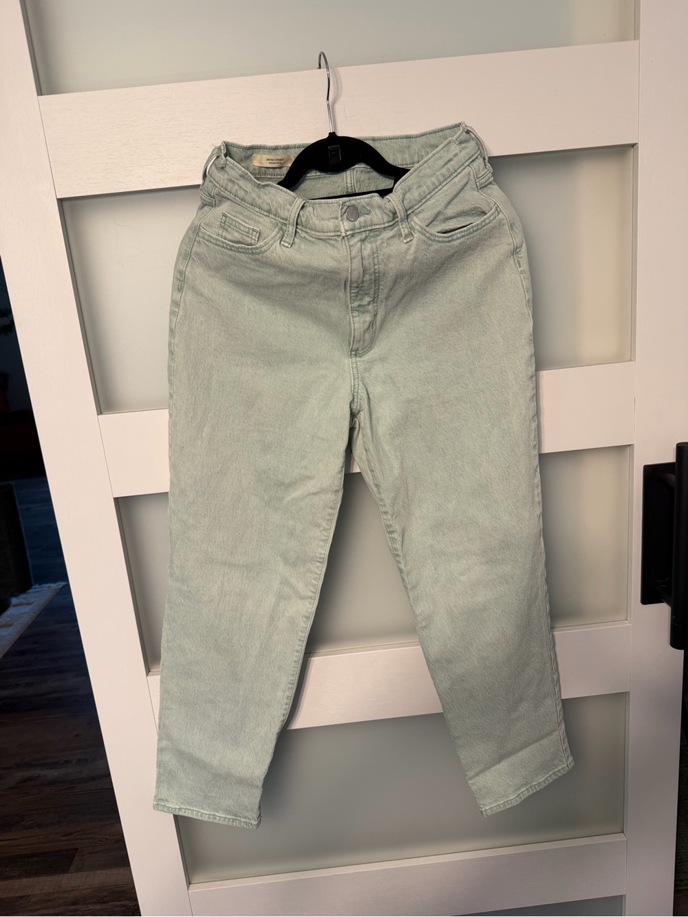 Universal Thread Mint Green Cropped Mom Jeans